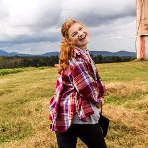 Meet your Posher, Claire